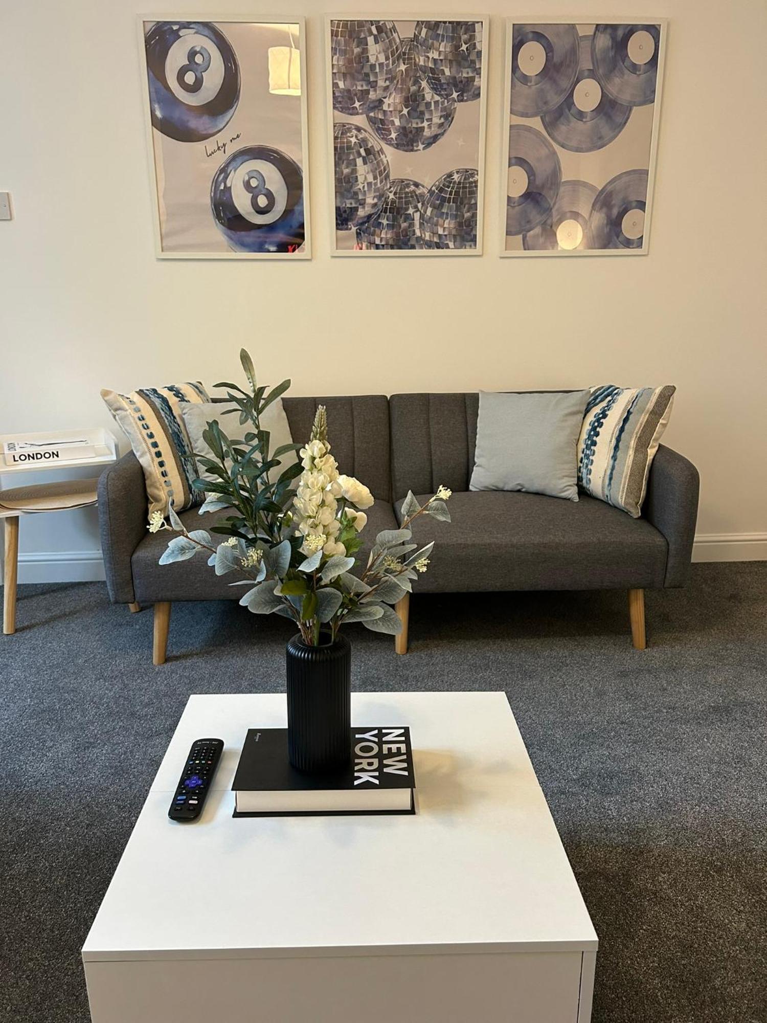 Brand New Modern Apartments Steps From Gloucester Quays Εξωτερικό φωτογραφία