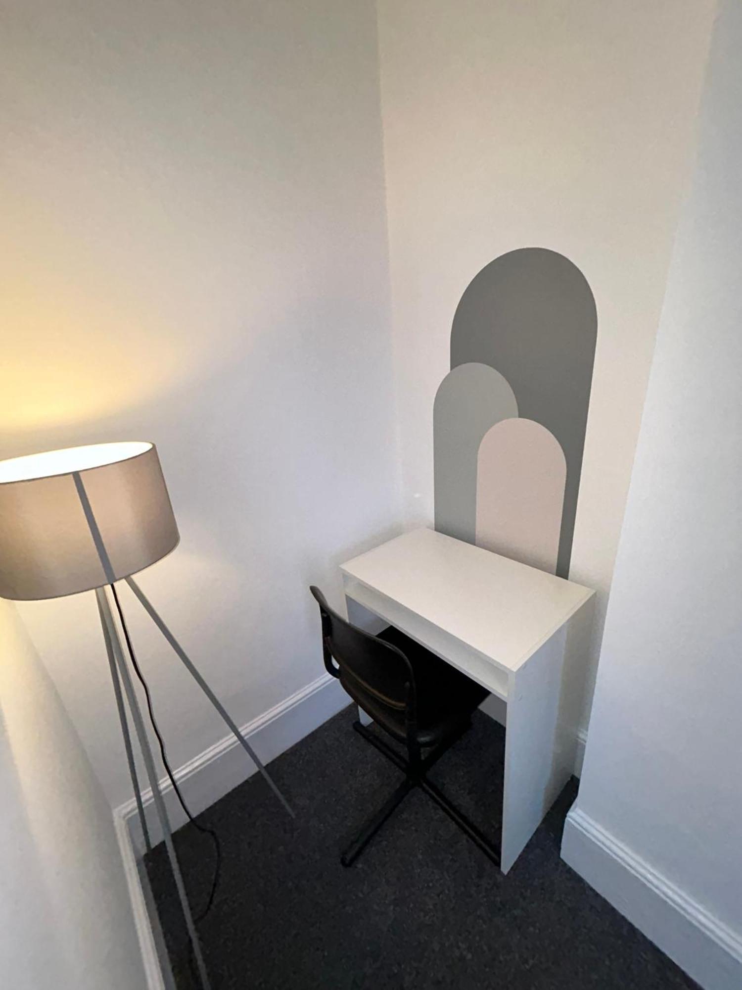Brand New Modern Apartments Steps From Gloucester Quays Εξωτερικό φωτογραφία